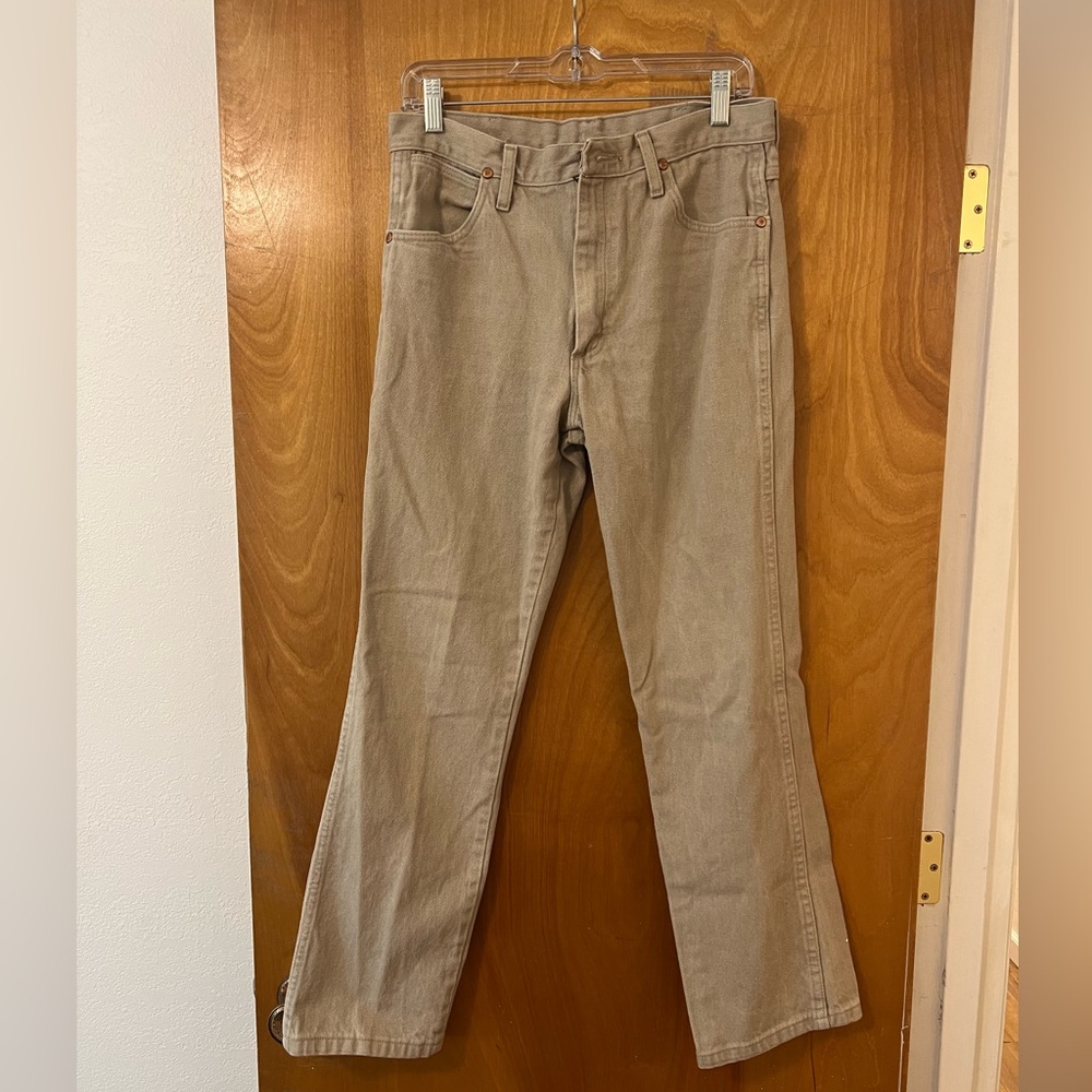 Men’s Wrangler Khaki Jeans